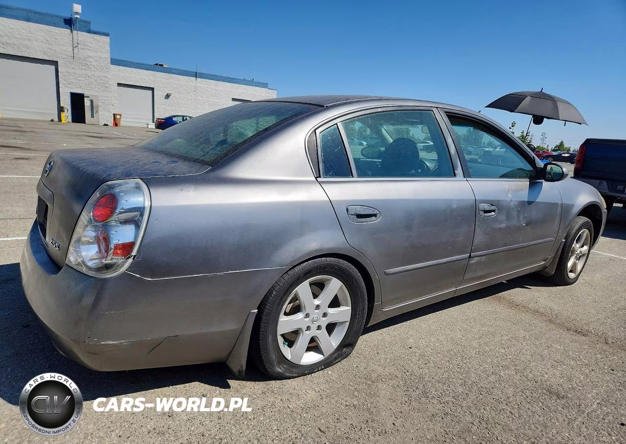 2005 Nissan Altima 2.5 VIN:1N4AL11E15N438957 - 3