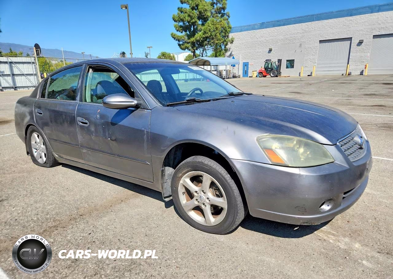 2005 Nissan Altima 2.5 VIN:1N4AL11E15N438957 - 4