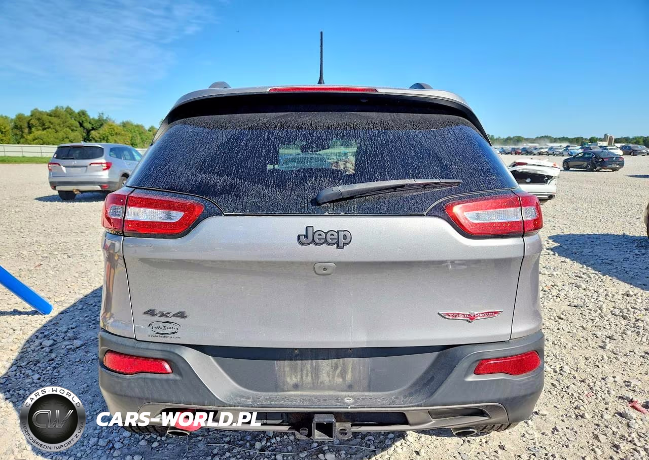 2015 Jeep Cherokee Trailhawk VIN:1C4PJMBS7FW697867 - 6