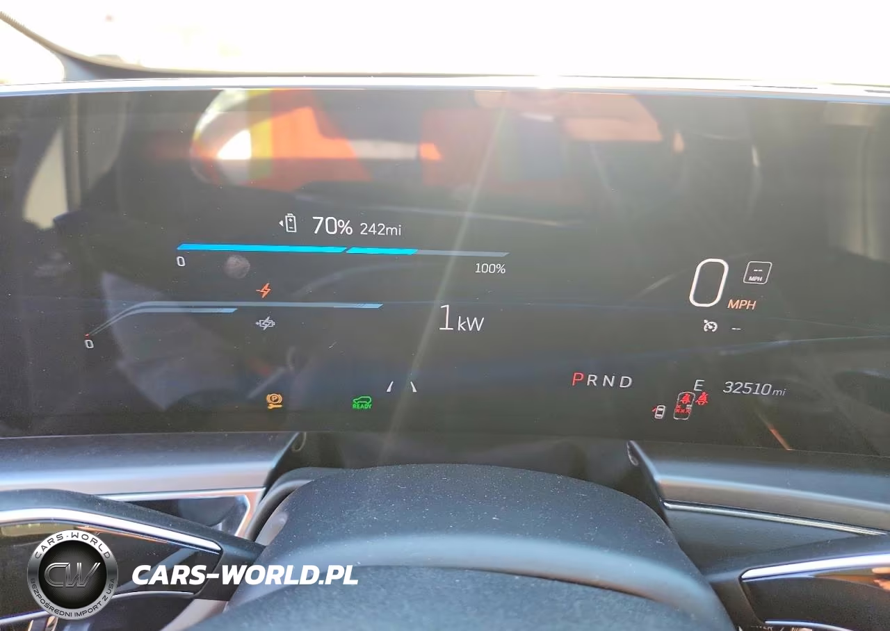 2024 Cadillac Lyriq Tech VIN:1GYKPMRK9RZ138705 - 9