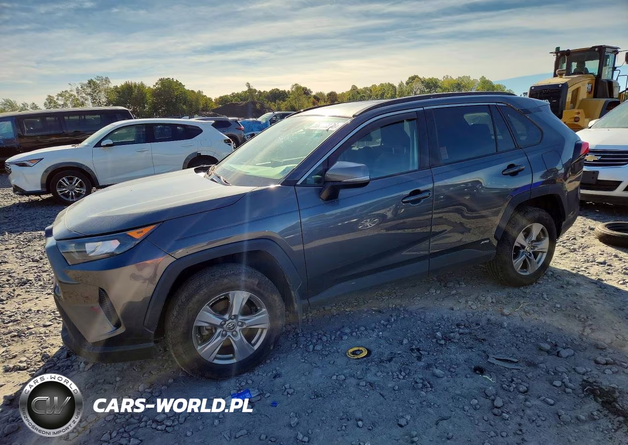 2022 Toyota Rav4 Le – zdjęcie 1 z 13