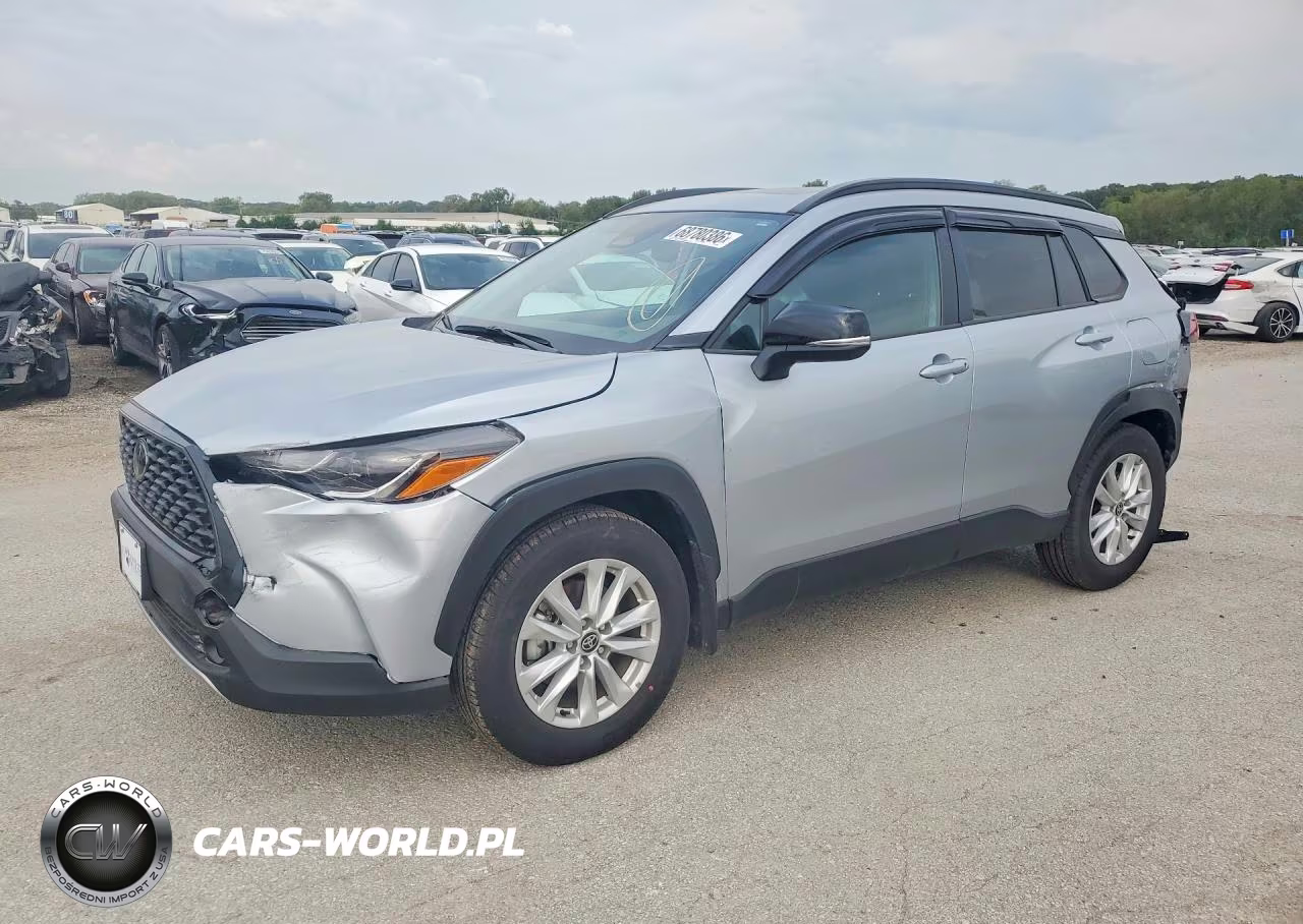 2025 Toyota Corolla Cross Le – zdjęcie 1 z 10