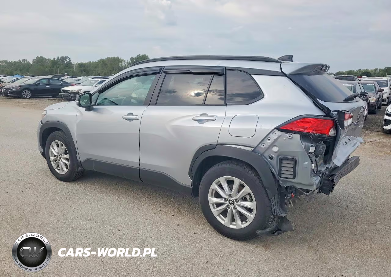 2025 Toyota Corolla Cross Le VIN:7MUBAABG0SV128556 - 2