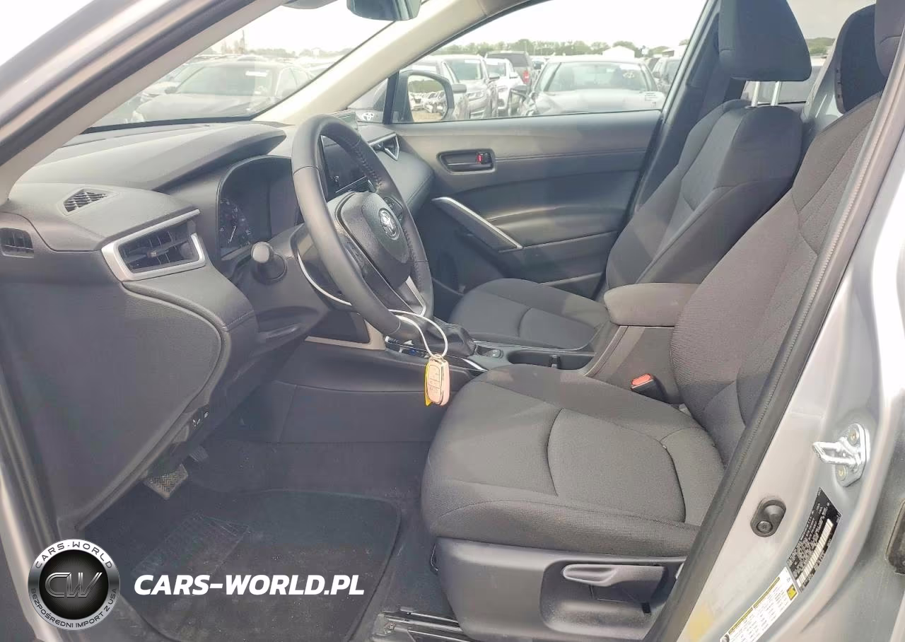 2025 Toyota Corolla Cross Le VIN:7MUBAABG0SV128556 - 7