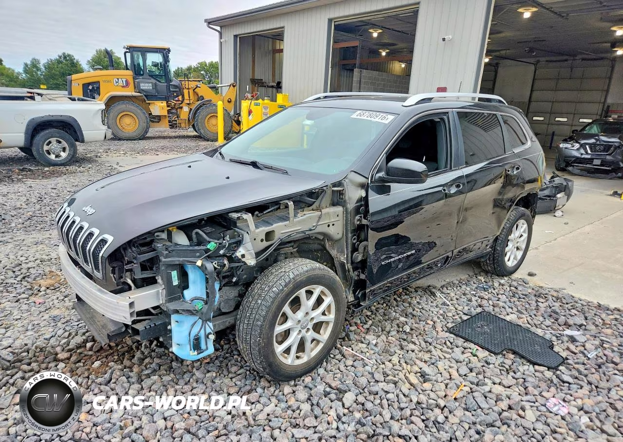 2018 Jeep Cherokee Latitude VIN:1C4PJLCX3JD519236 - 1