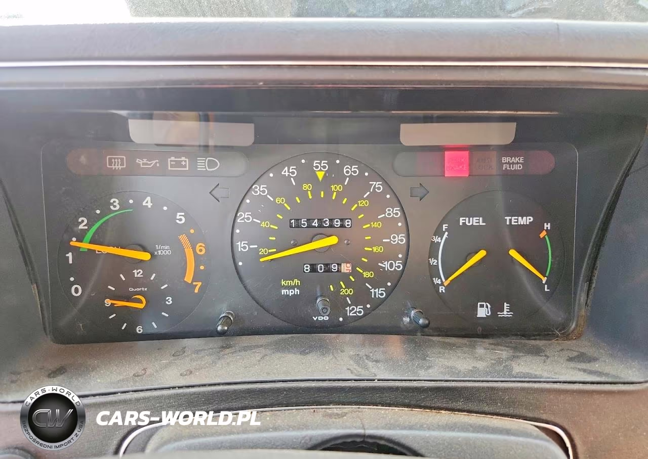 1991 Saab 900 Base VIN:YS3AK36E9M5009090 - 9