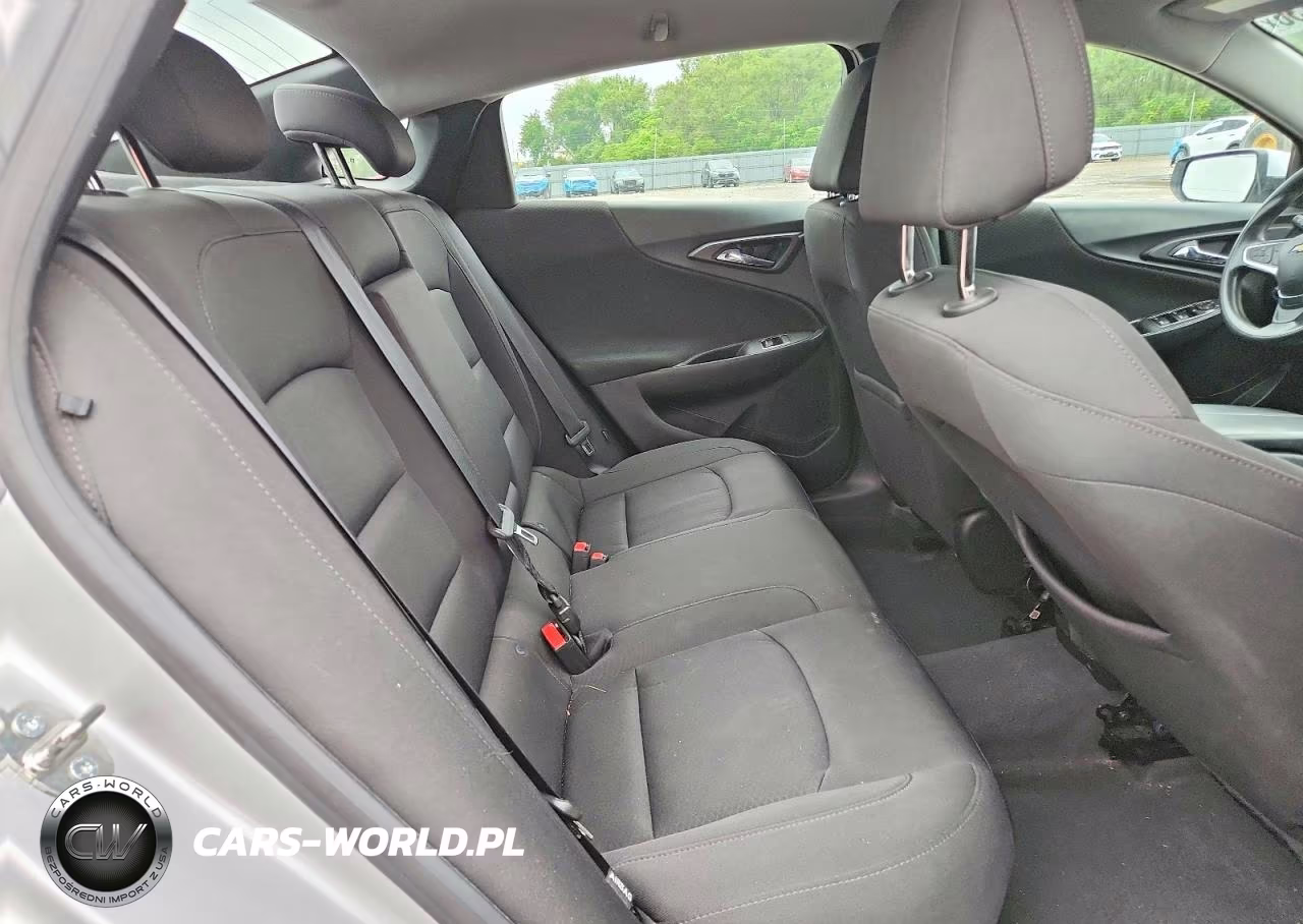 2019 Chevrolet Malibu Lt VIN:1G1ZD5ST2KF150667 - 10
