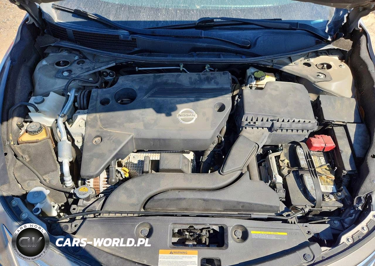 2015 Nissan Altima 2.5 S VIN:1N4AL3APXFN400500 - 11