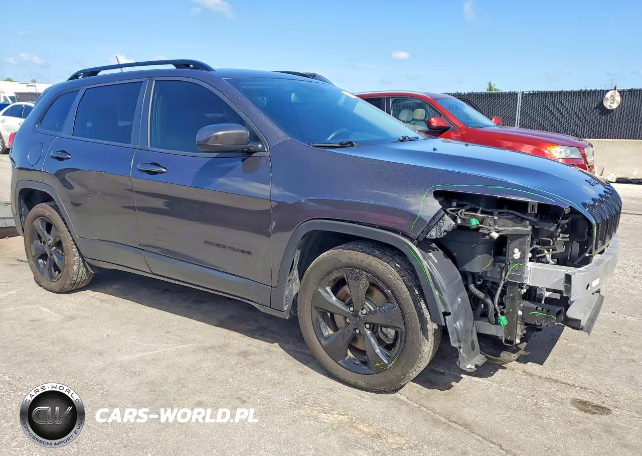 2018 Jeep Cherokee Latitude VIN:1C4PJLCB5JD544255 - 4
