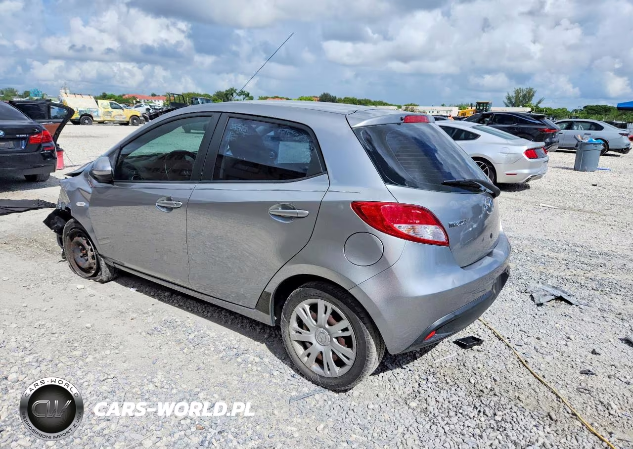 2014 Mazda Mazda2 Sport VIN:JM1DE1KY9E0174409 - 2