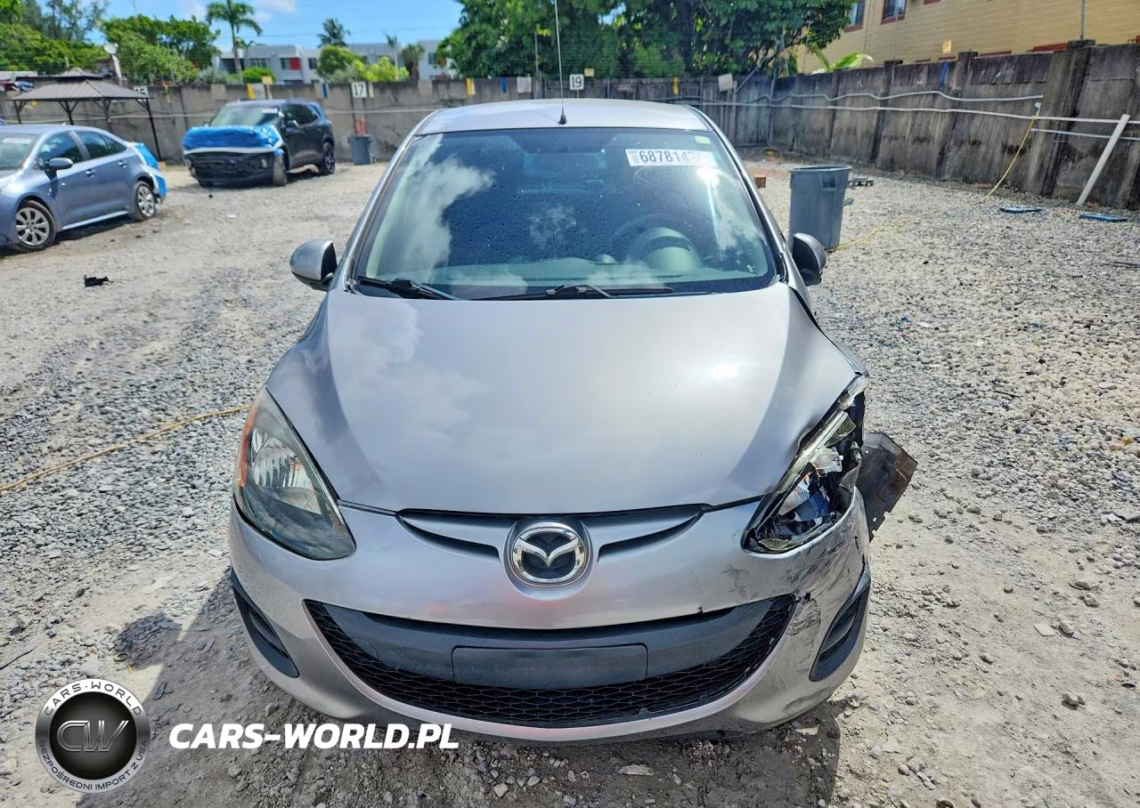 2014 Mazda Mazda2 Sport VIN:JM1DE1KY9E0174409 - 5