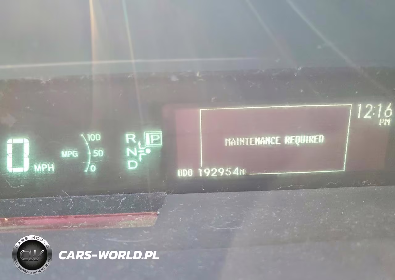 2015 Toyota Prius Two VIN:JTDKN3DU4F0469271 - 9