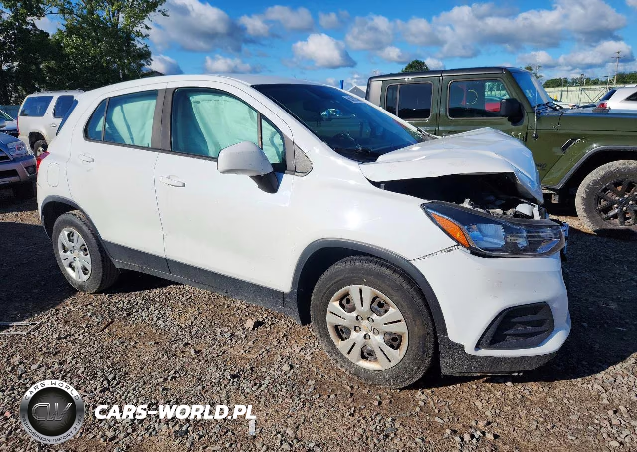 2017 Chevrolet Trax Ls VIN:KL7CJKSB1HB146604 - 4