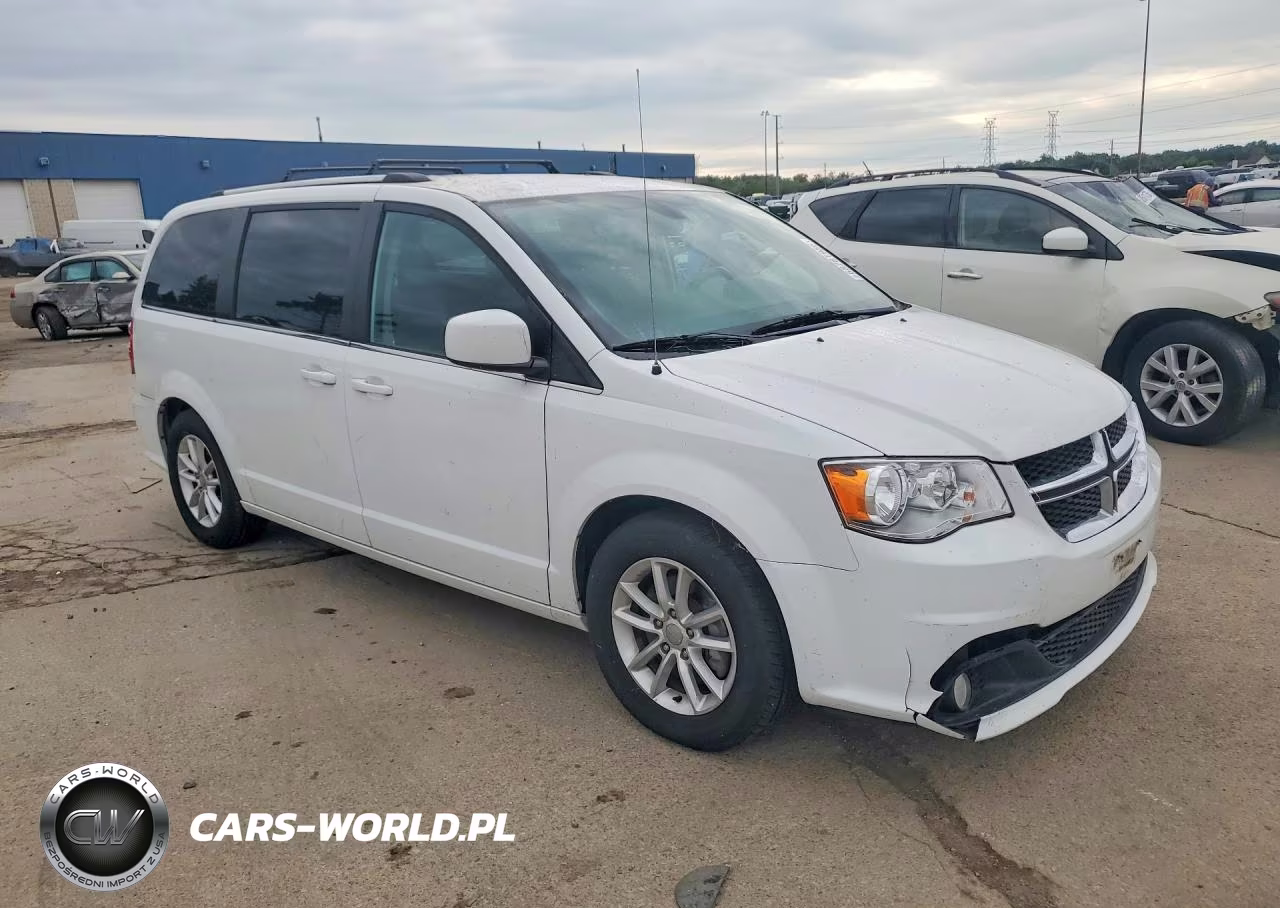 2018 Dodge Grand Caravan Sxt VIN:2C4RDGCG5JR298596 - 4