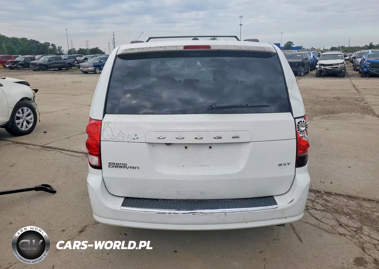 2018 Dodge Grand Caravan Sxt VIN:2C4RDGCG5JR298596 - 6