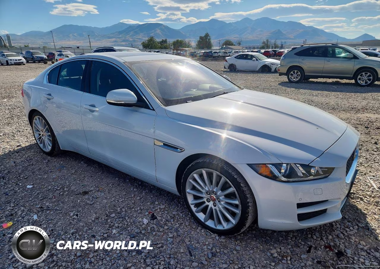 2017 Jaguar Xe First Edition VIN:SAJAN4BV5HA949699 - 4