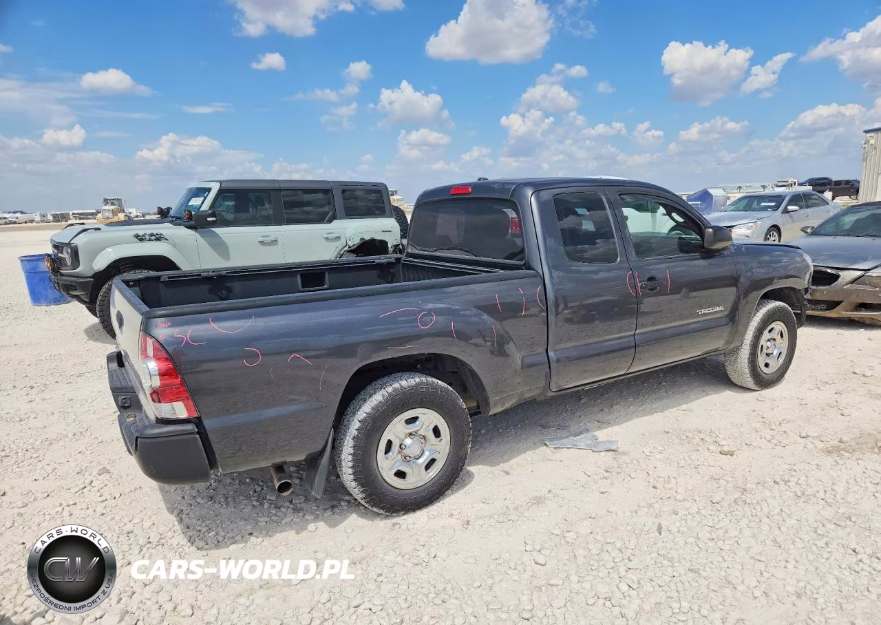 2010 Toyota Tacoma Base VIN:5TETX4CN0AZ724263 - 3