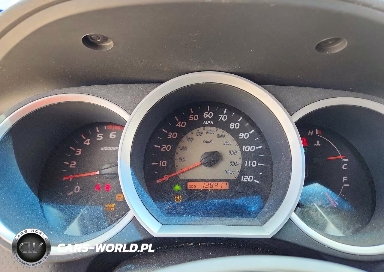 2010 Toyota Tacoma Base VIN:5TETX4CN0AZ724263 - 9