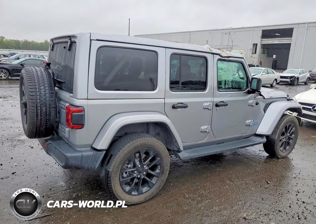 2021 Jeep Wrangler Unlimited Sahara 4Xe VIN:1C4JJXP68MW760121 - 3