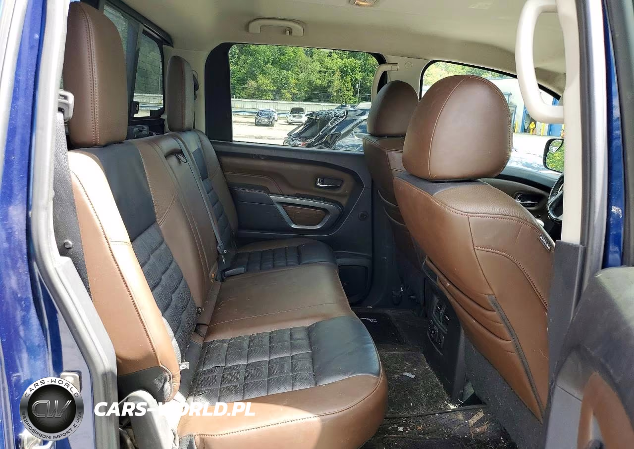 2018 Nissan Titan Platinum Reserve VIN:1N6AA1E51JN506174 - 10