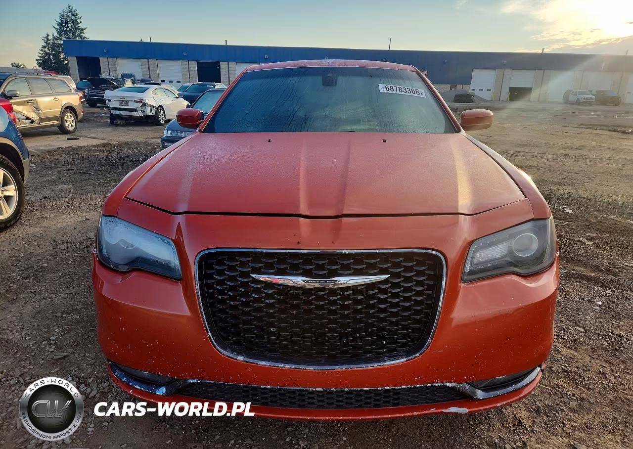 2019 Chrysler 300 S VIN:2C3CCAGG4KH637084 - 5