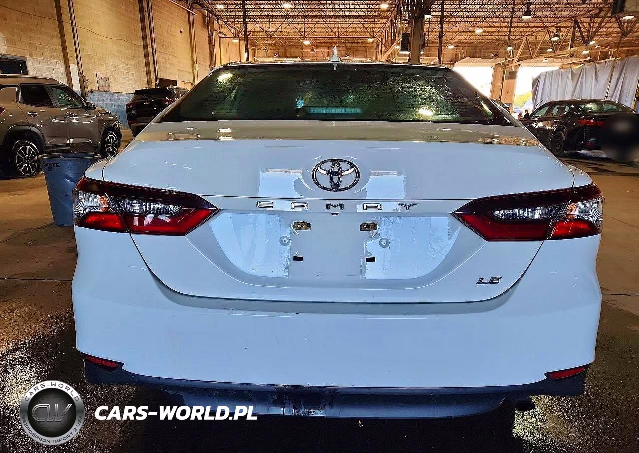 2021 Toyota Camry Le VIN:4T1C11AKXMU575040 - 6