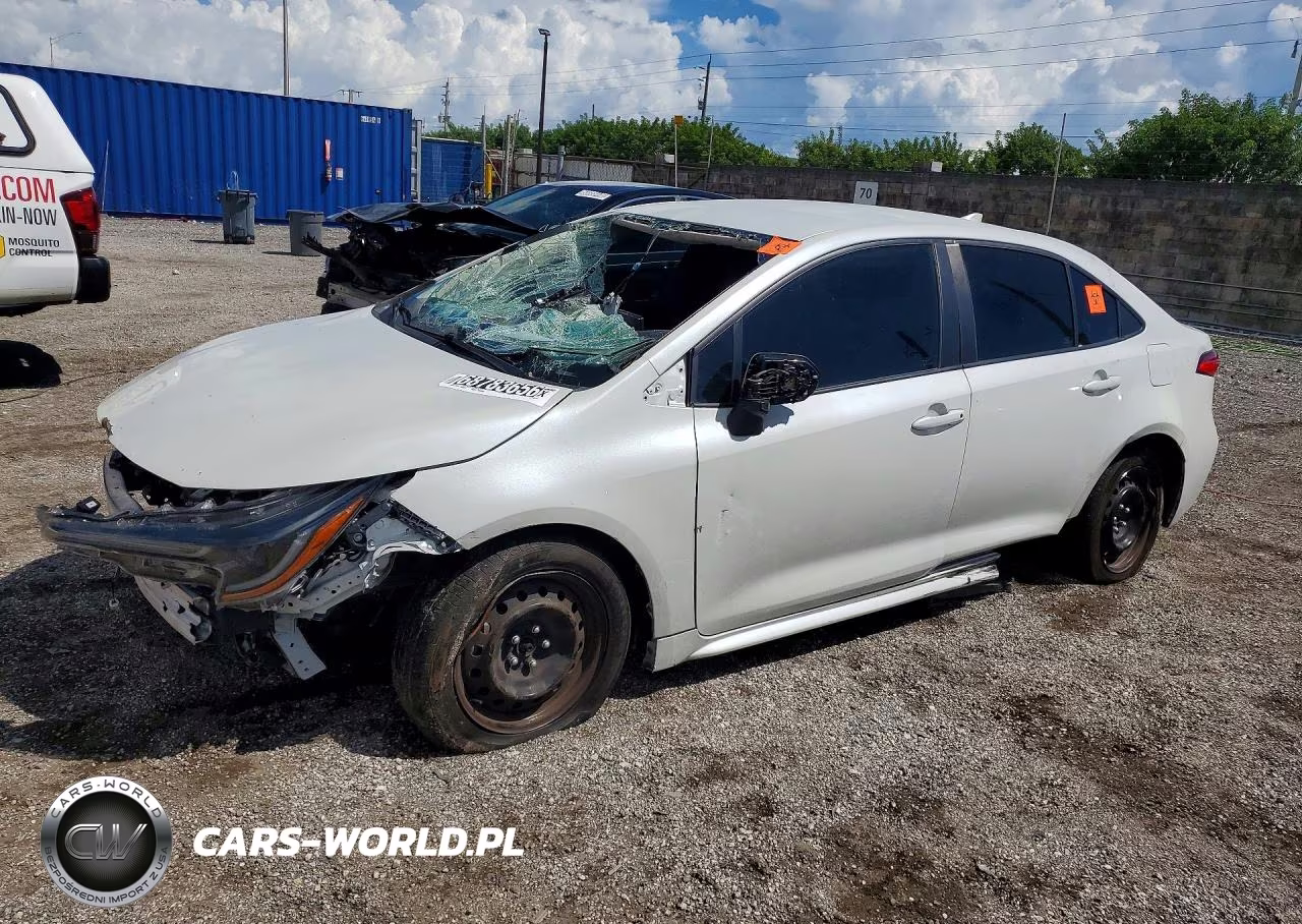 2022 Toyota Corolla Le – zdjęcie 1 z 12