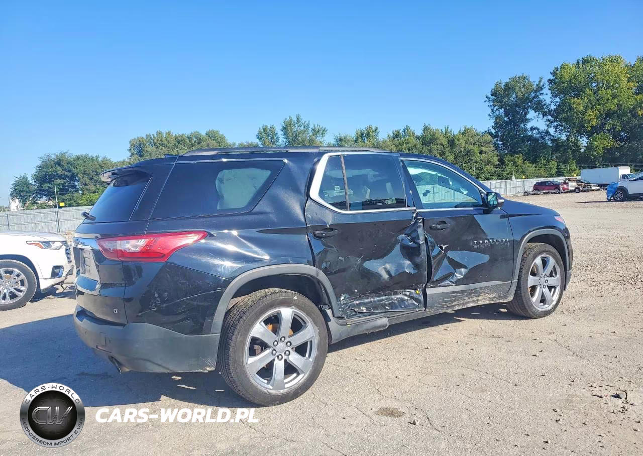 2019 Chevrolet Traverse Lt VIN:1GNEVHKW4KJ148602 - 3
