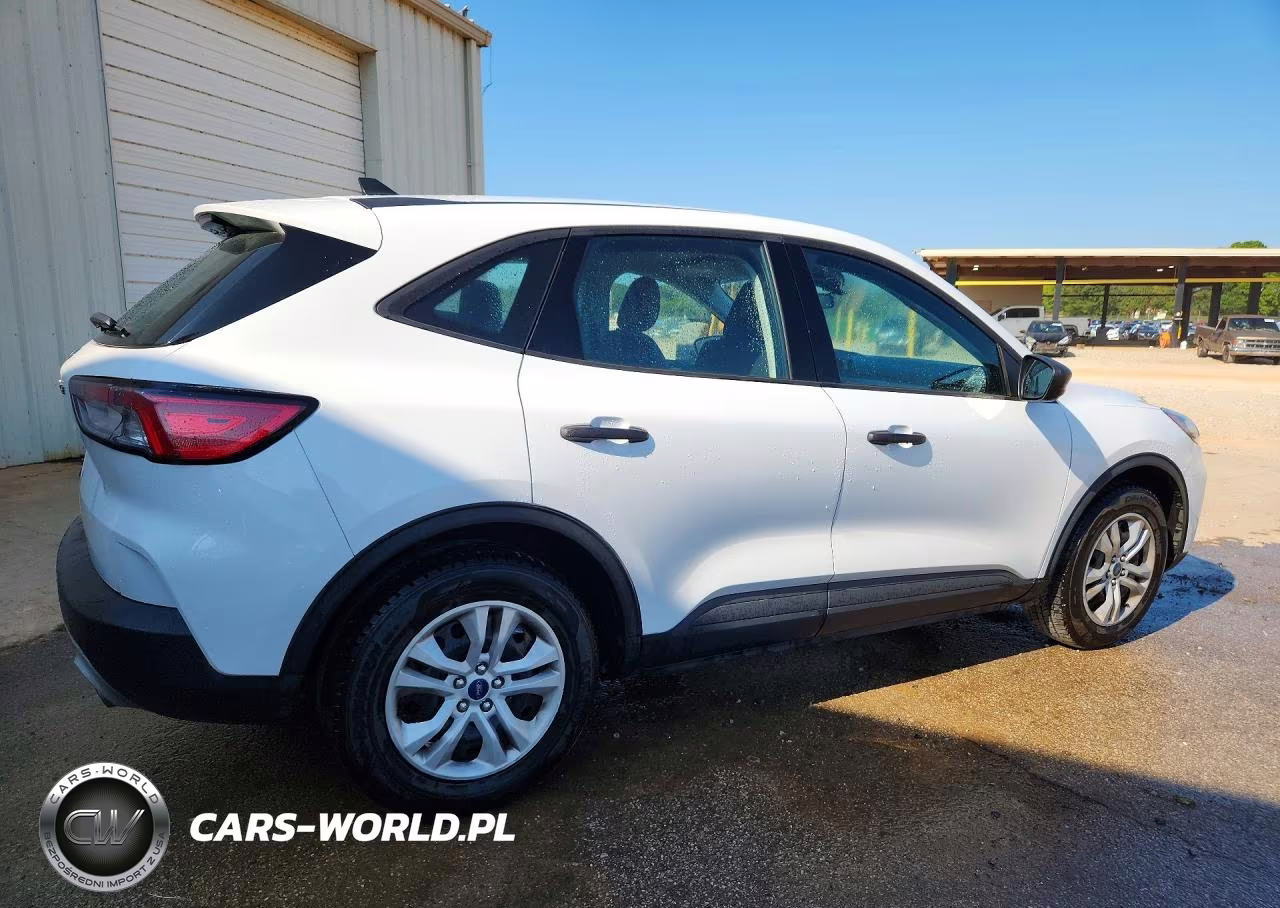 2022 Ford Escape S VIN:1FMCU0F65NUA85717 - 3