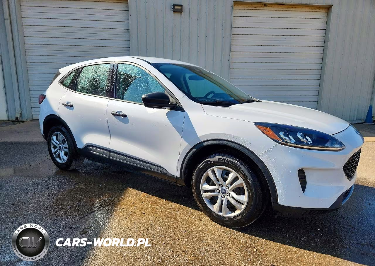 2022 Ford Escape S VIN:1FMCU0F65NUA85717 - 4