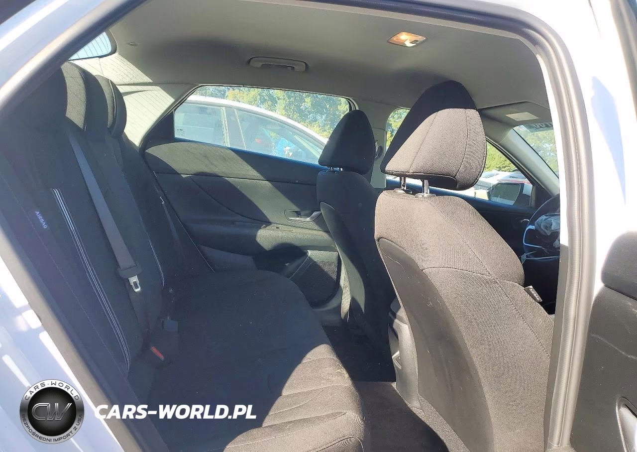 2025 Hyundai Elantra Hybrid Blue VIN:KMHLM4DJ1SU164621 - 10