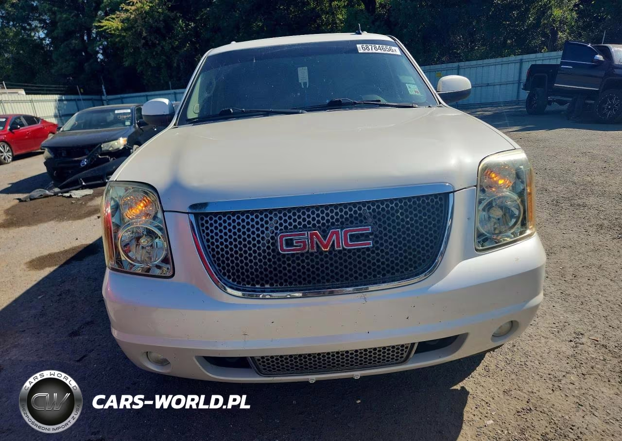 2011 GMC Yukon Denali VIN:1GKS1EEF7BR255022 - 5