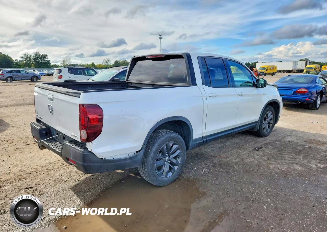 2021 Honda Ridgeline Sport VIN:5FPYK3F14MB014450 - 3