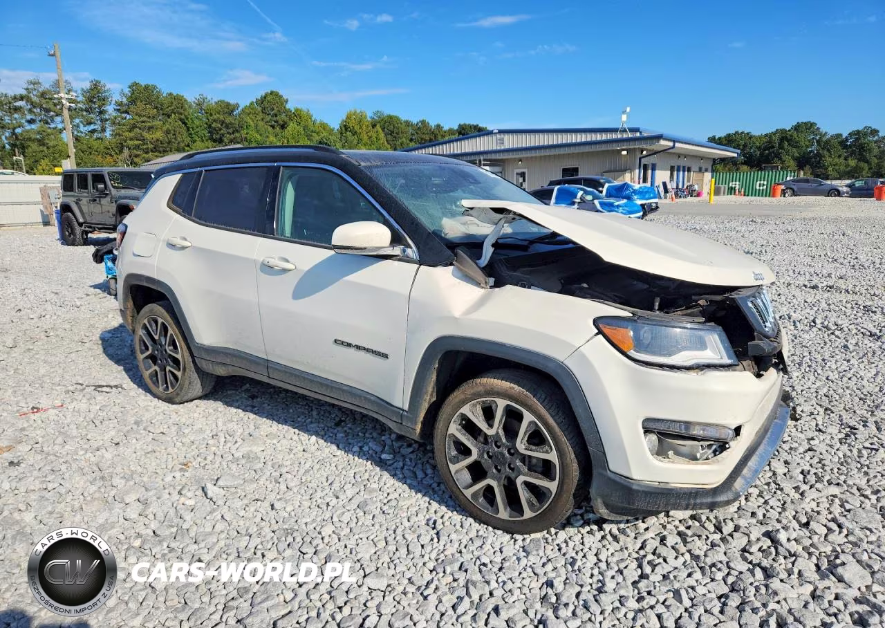 2017 Jeep Compass Limited VIN:3C4NJDCB4HT665568 - 4