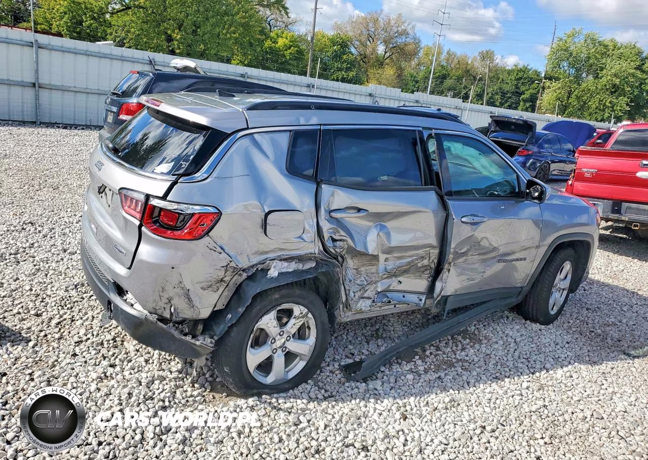 2020 Jeep Compass Latitude VIN:3C4NJDBB1LT174854 - 3