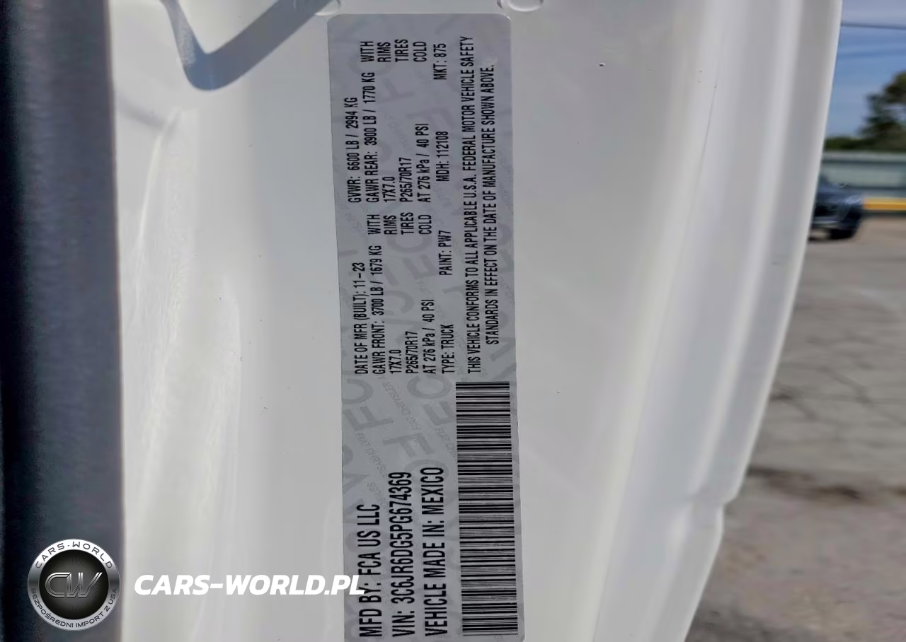2023 Ram 1500 Classic Tradesman VIN:3C6JR6DG5PG674369 - 12