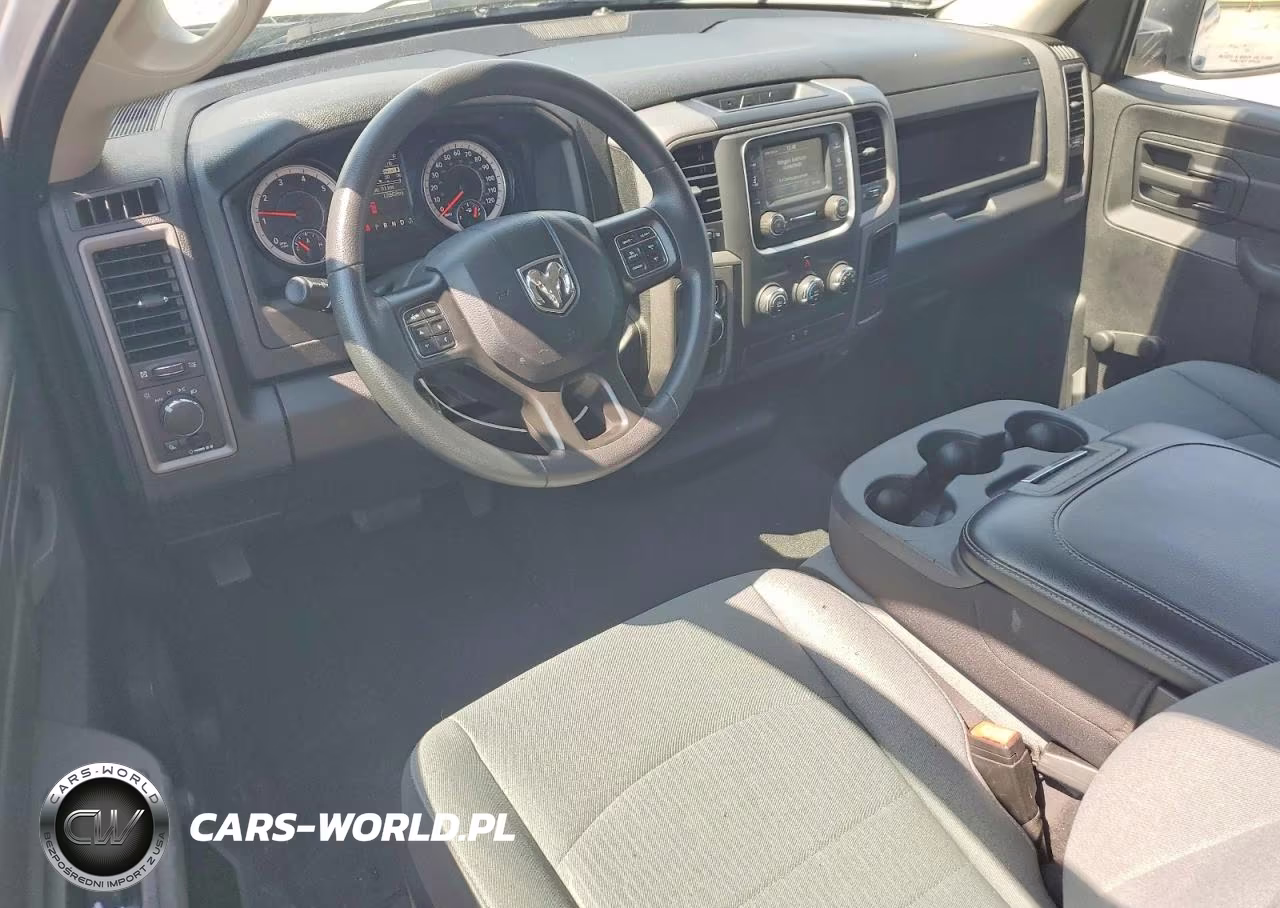 2023 Ram 1500 Classic Tradesman VIN:3C6JR6DG5PG674369 - 8
