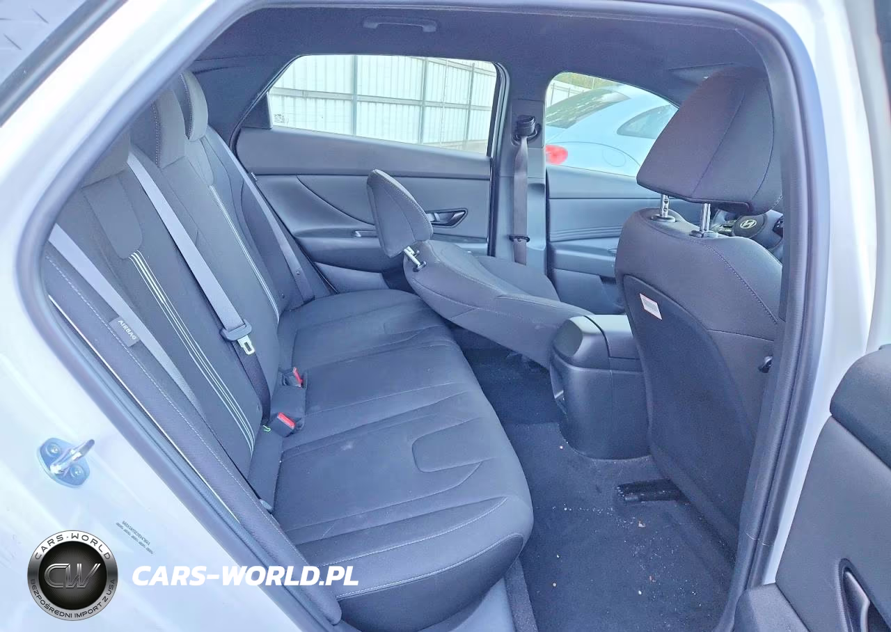 2025 Hyundai Elantra Sel Sport VIN:KMHLM4DG3SU059289 - 10