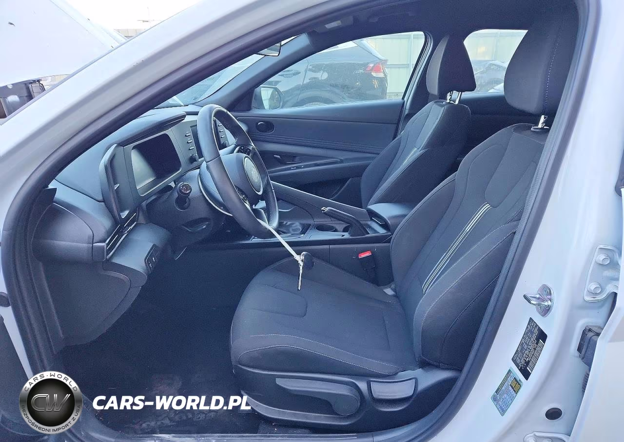 2025 Hyundai Elantra Sel Sport VIN:KMHLM4DG3SU059289 - 7