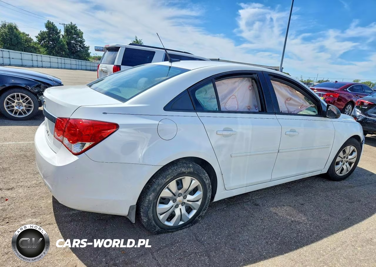 2013 Chevrolet Cruze Ls VIN:1G1PA5SH1D7235279 - 3