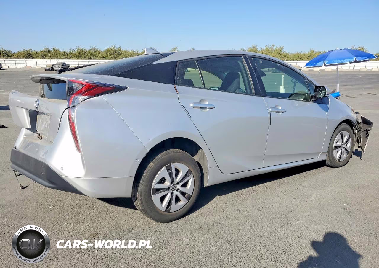 2018 Toyota Prius Two VIN:JTDKBRFUXJ3603894 - 3