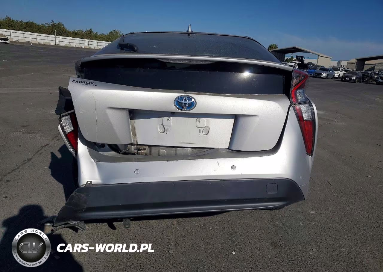 2018 Toyota Prius Two VIN:JTDKBRFUXJ3603894 - 6