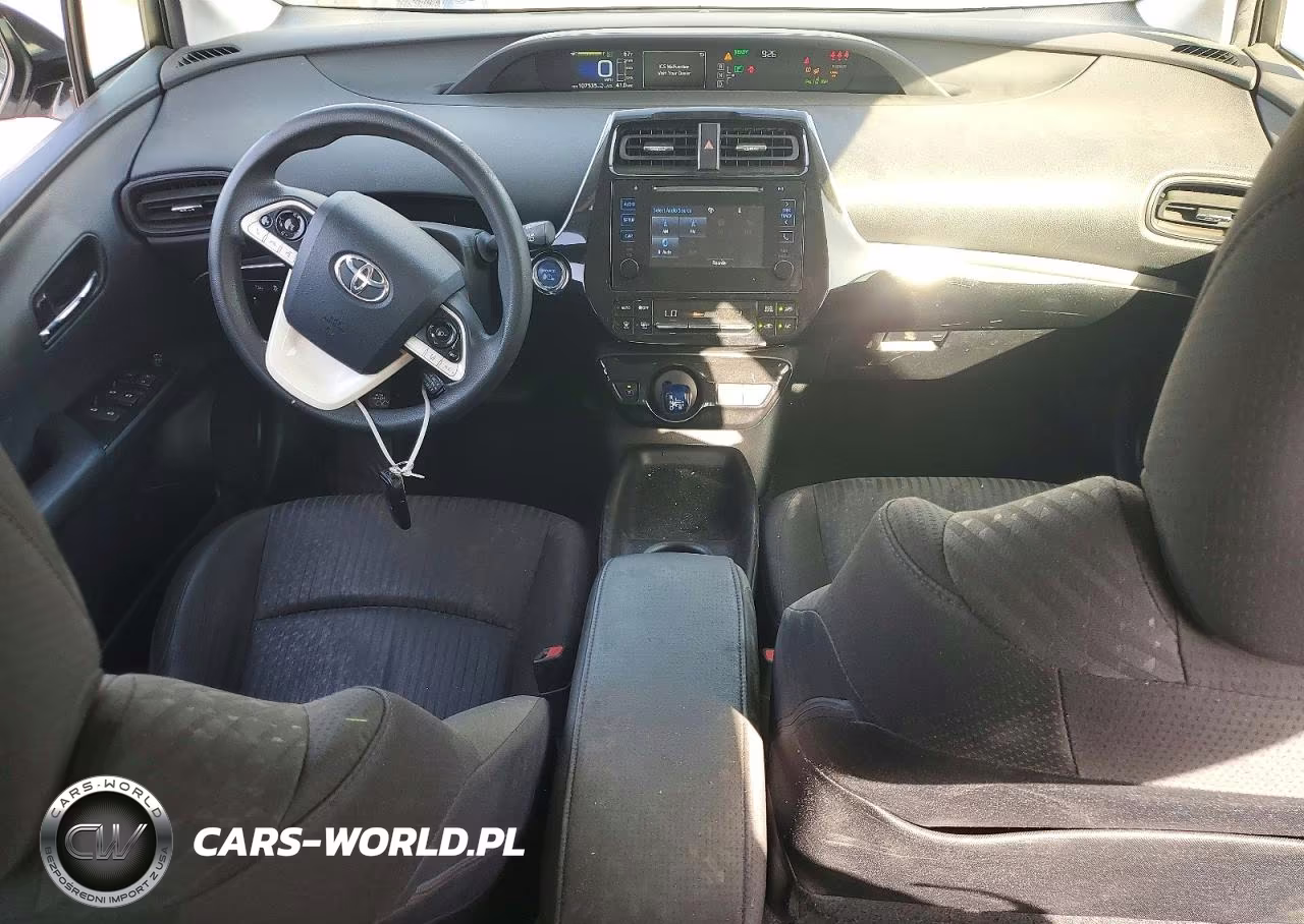 2018 Toyota Prius Two VIN:JTDKBRFUXJ3603894 - 8