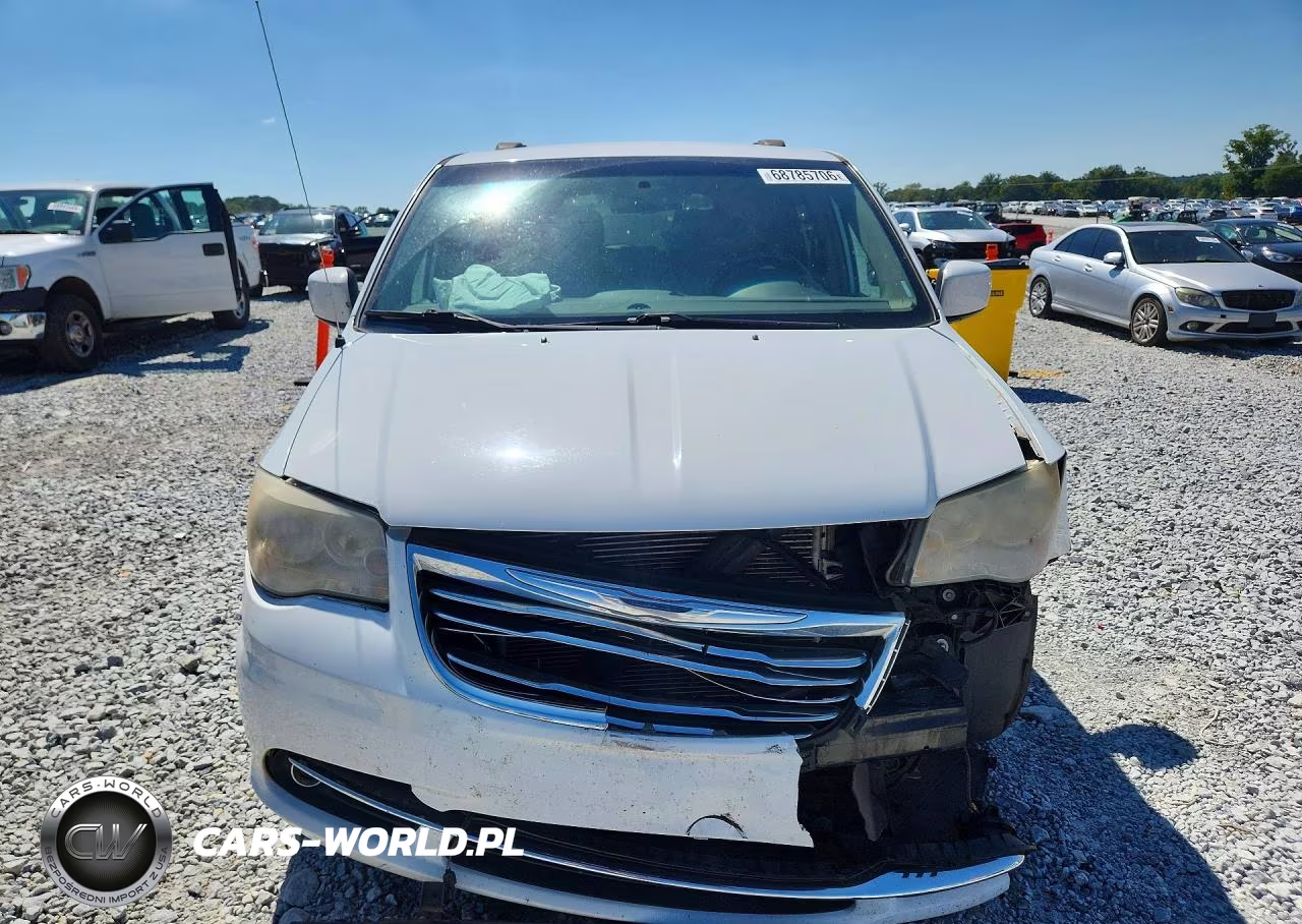 2014 Chrysler Town & Country Touring VIN:2C4RC1BG9ER413336 - 5