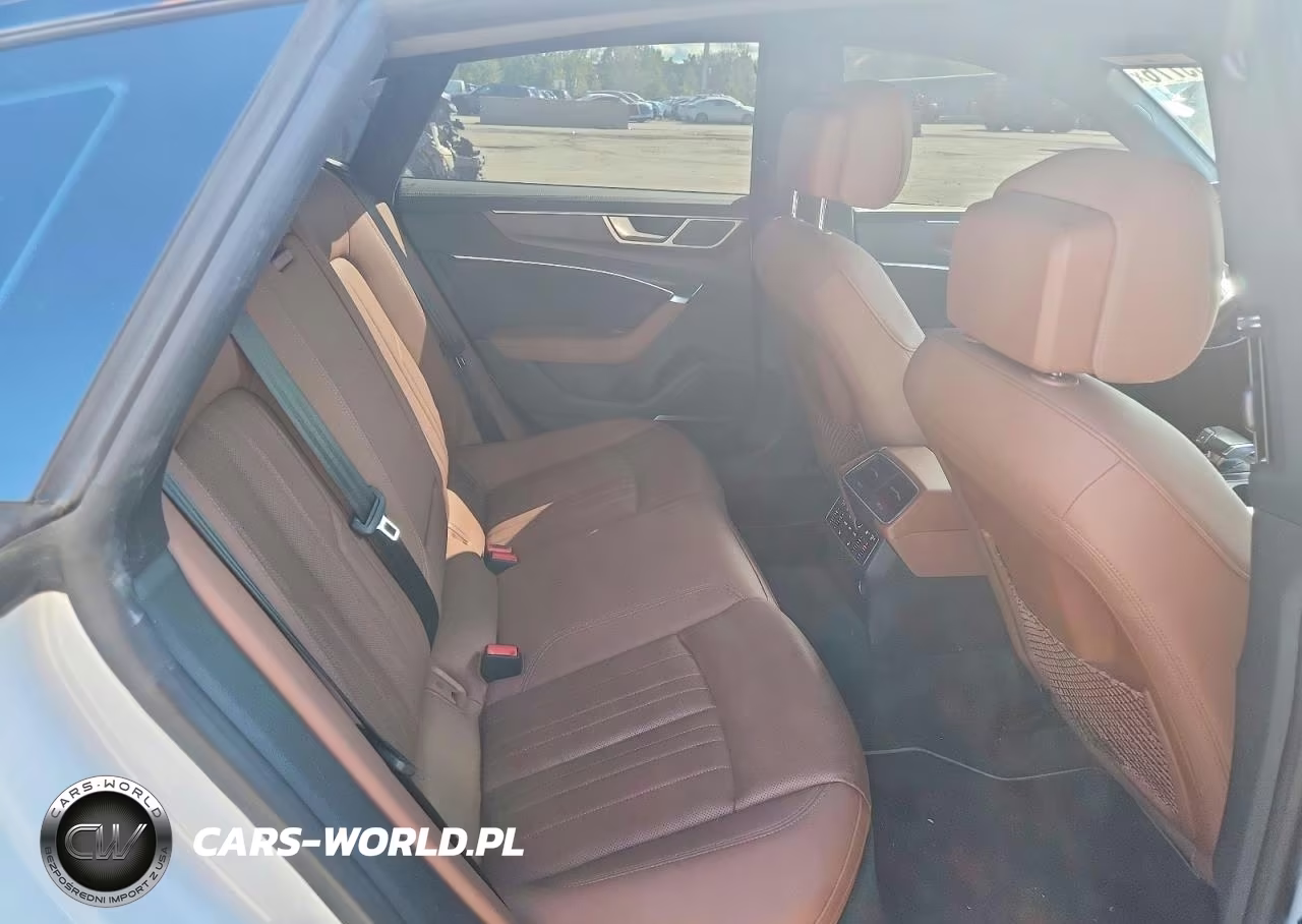 2021 Audi A7 Premium Plus S-Line VIN:WAUU2AF20MN029868 - 10