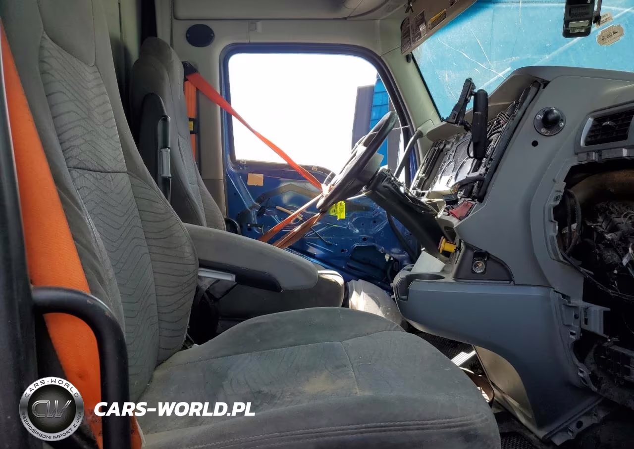 2019 Kenworth Construction T680 VIN:1XKYD49X2KJ220398 - 5