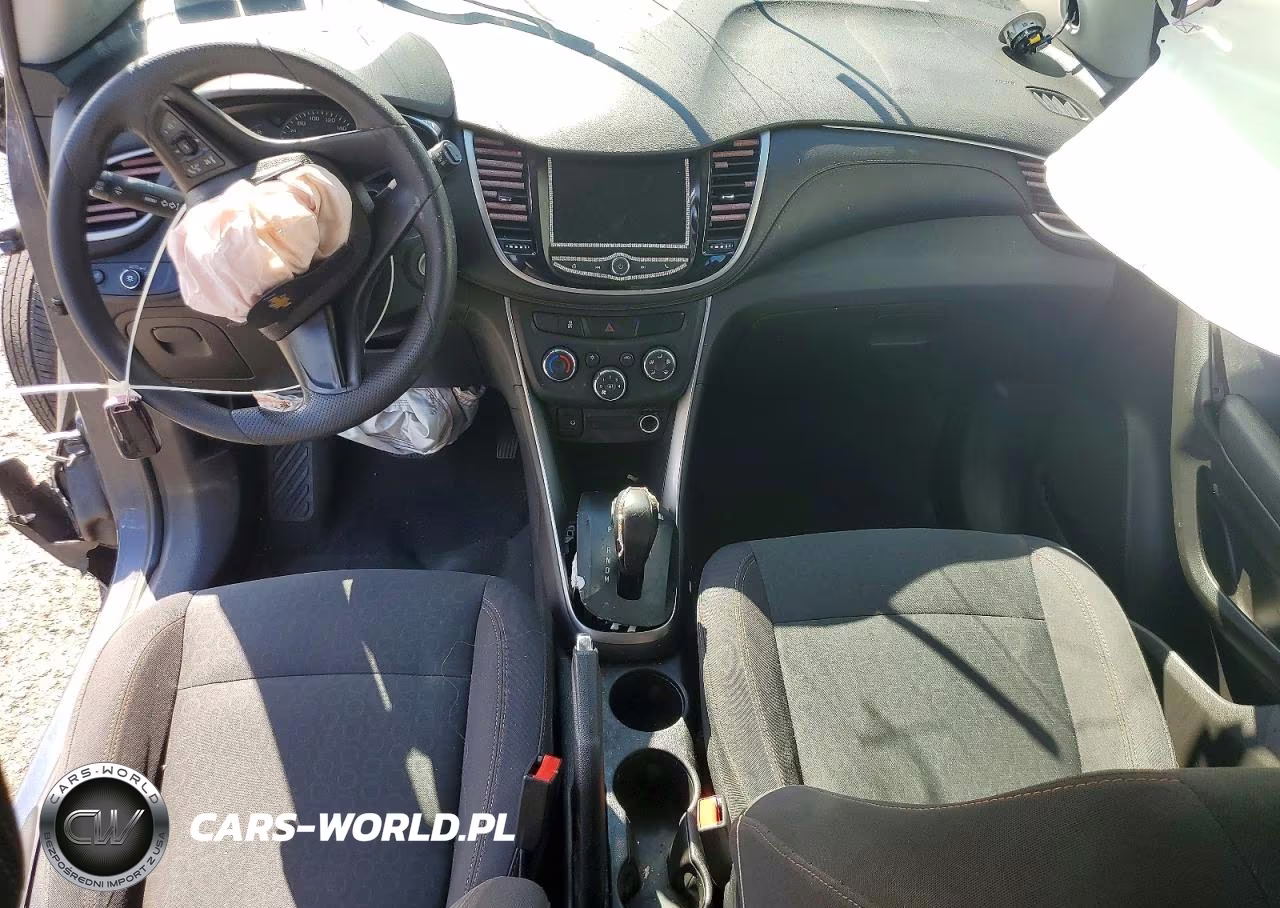 2018 Chevrolet Trax Ls VIN:3GNCJKSB5JL168684 - 8