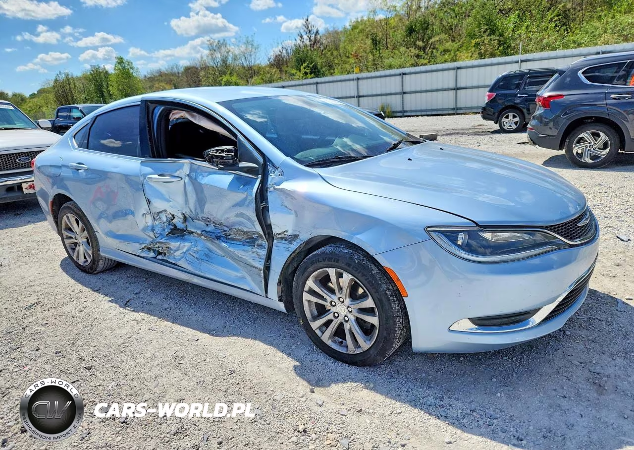 2015 Chrysler 200 Limited VIN:1C3CCCAB1FN653748 - 4