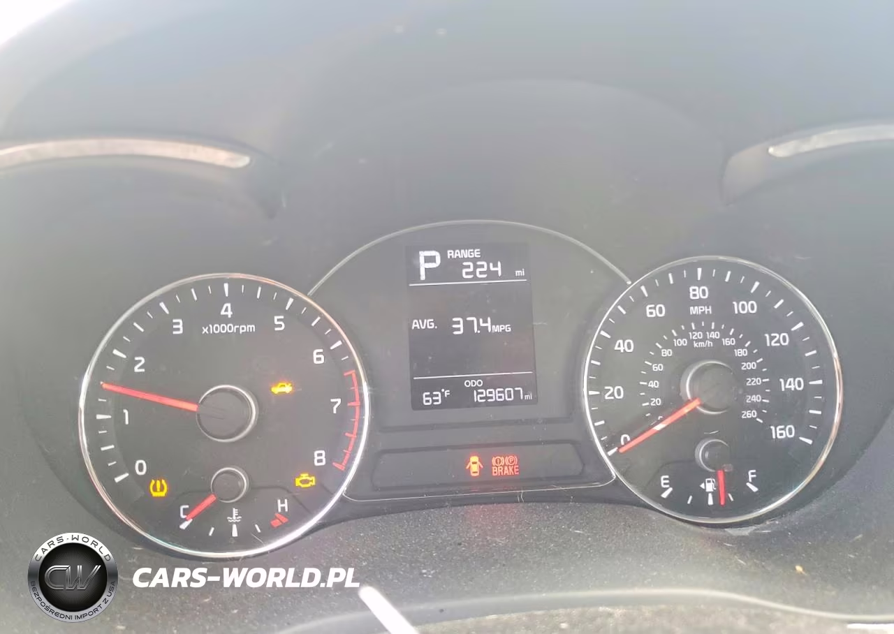 2017 Kia Forte Lx VIN:3KPFK4A70HE120519 - 9