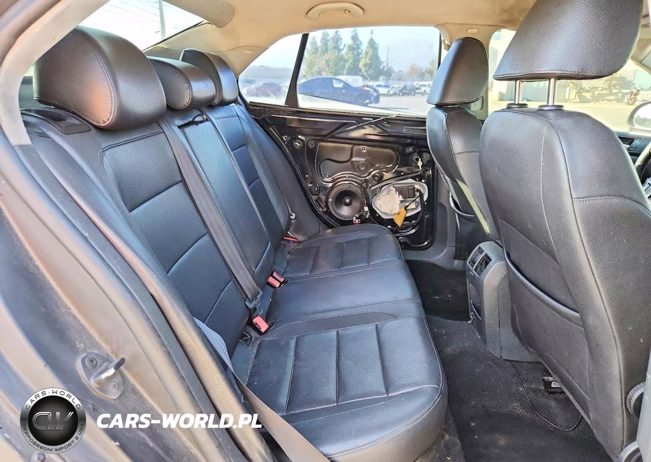 2010 Volkswagen Jetta Limited VIN:3VWAZ7AJ6AM101940 - 10
